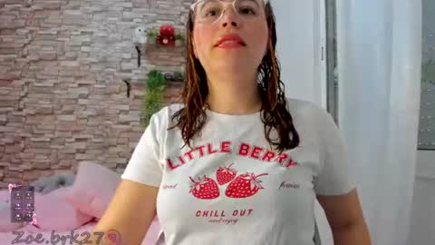 Snapshot of zoe_brk chatting on July 16, 2026, 7:58 am zoe brk online show from July 16, 2026, 7:58 am