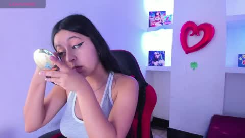 Z O E online show from April 18, 2026, 8:31 pm