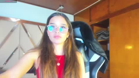 Snapshot of zoe_dear chatting on June 10, 2026, 11:24 pm zoe_dear online show from June 10, 2026, 11:24 pm