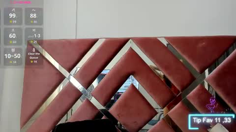 zoe_evaanss_ online show from July 17, 2026, 8:03 pm