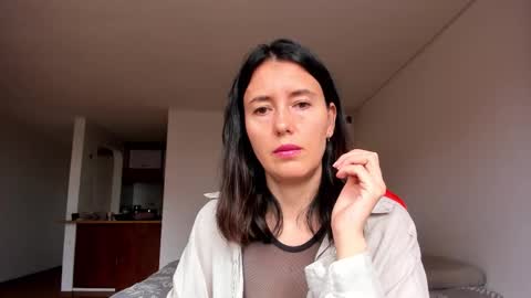 Snapshot of zoe_jeane_beker chatting on October 6, 2025, 7:44 pm ZOE online show from October 6, 2025, 7:44 pm