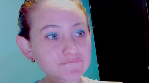 Zoe online show from December 12, 2024, 3:21 am