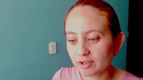 Zoe online show from December 21, 2024, 1:32 pm