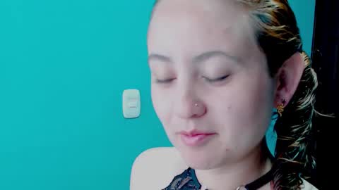 Zoe online show from January 6, 2025, 1:19 pm