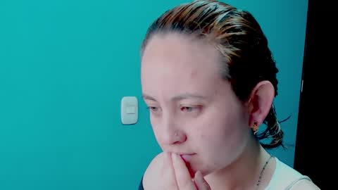 Zoe online show from January 7, 2025, 1:14 pm