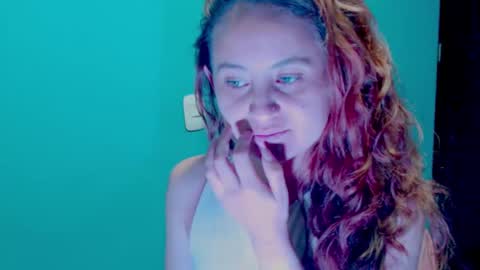 Zoe online show from January 24, 2025, 2:49 am