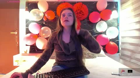 Snapshot of zoe_le chatting on February 19, 2026, 11:39 am Zoe online show from February 19, 2026, 11:39 am