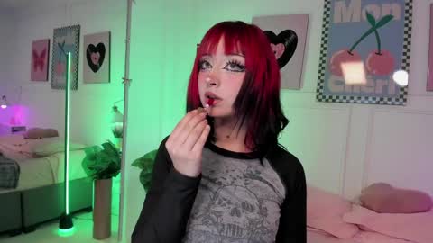 Zoe Lynch online show from June 3, 2026, 12:19 pm