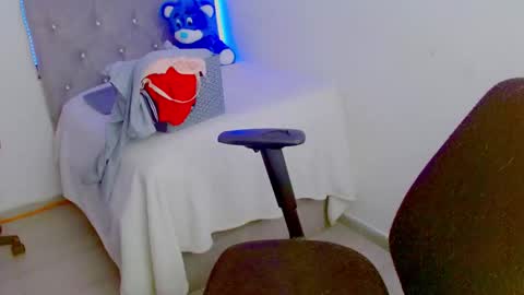 Snapshot of zoe_sexy69 chatting on September 26, 2025, 7:18 pm ZOE online show from September 26, 2025, 7:18 pm