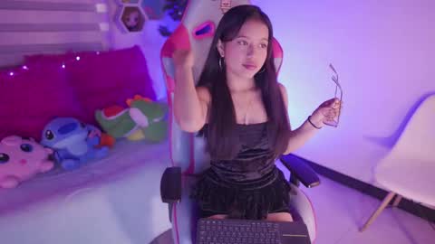 Snapshot of zoe_skyler chatting on September 24, 2025, 3:04 pm Zoe online show from September 24, 2025, 3:04 pm