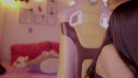 Snapshot of zoe_skyler chatting on October 22, 2025, 5:02 pm Zoe online show from October 22, 2025, 5:02 pm