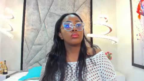Zoe online show from July 8, 2026, 12:31 pm