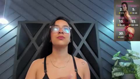 Zoe 3 online show from November 10, 2025, 5:34 pm