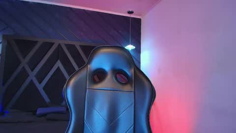 Zoe 3 online show from April 10, 2026, 5:17 pm