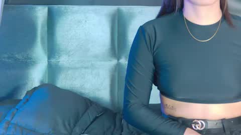 Zoe online show from September 11, 2025, 1:55 pm