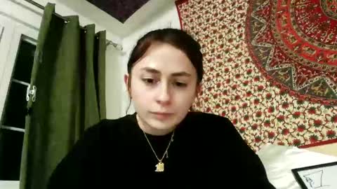 zoepleasing online show from March 4, 2025, 7:41 am