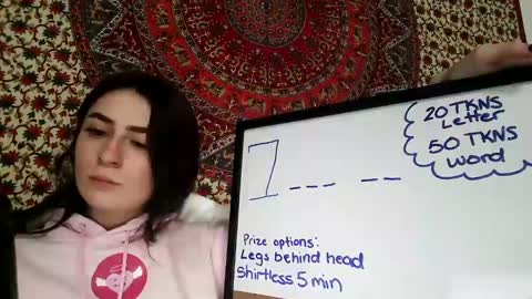 zoepleasing online show from March 5, 2025, 6:33 am