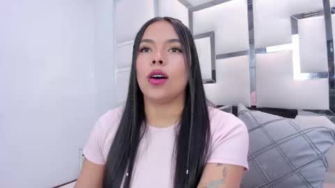 Snapshot of zoeswanx chatting on February 3, 2026, 2:22 pm ZoeSwam online show from February 3, 2026, 2:22 pm