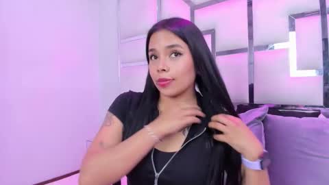 Snapshot of zoeswanx chatting on February 5, 2026, 2:54 pm ZoeSwam online show from February 5, 2026, 2:54 pm