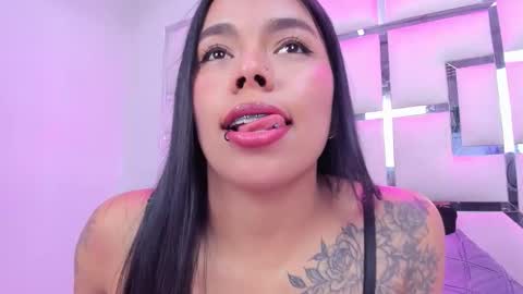 Snapshot of zoeswanx chatting on February 7, 2026, 2:43 pm ZoeSwam online show from February 7, 2026, 2:43 pm