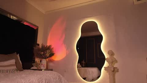 Snapshot of zoevidal_ chatting on October 17, 2025, 11:57 am zoevidal_ online show from October 17, 2025, 11:57 am