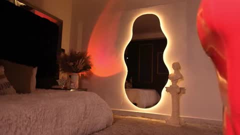 Snapshot of zoevidal_ chatting on November 7, 2025, 11:54 am zoevidal_ online show from November 7, 2025, 11:54 am