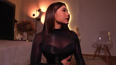 zoevidal_ online show from April 12, 2026, 12:10 pm