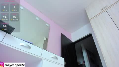 zoey  Independent model online show from June 13, 2026, 2:31 am