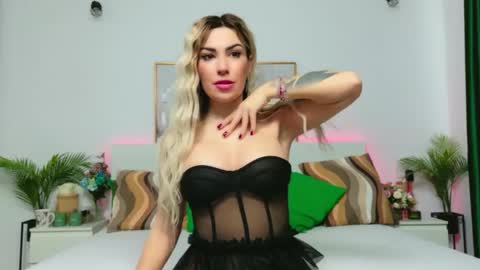 Snapshot of zoey_marye chatting on March 17, 2026, 9:56 am Zoey online show from March 17, 2026, 9:56 am