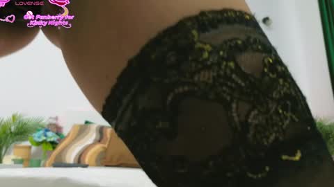 Snapshot of zoey_marye chatting on April 14, 2026, 2:01 pm Zoey online show from April 14, 2026, 2:01 pm