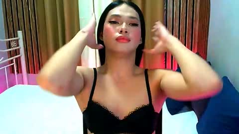 zoey online show from November 18, 2025, 2:54 pm