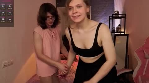 Zoria and Luna online show from March 8, 2026, 10:35 pm