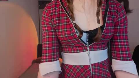 Zoria and Luna online show from March 29, 2026, 2:06 pm