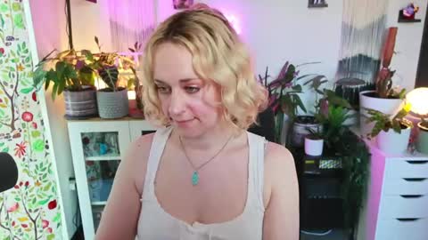 Zoey Ryan online show from March 28, 2026, 6:18 pm