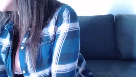 Snapshot of zoibee chatting on January 24, 2025, 11:48 am zoibee online show from January 24, 2025, 11:48 am