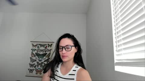 Zoie online show from May 16, 2026, 7:34 pm