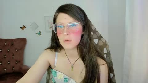 Alicie online show from April 7, 2026, 3:23 pm