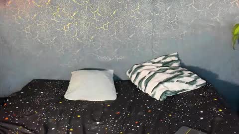 Snapshot of zorre_ chatting on October 14, 2025, 7:03 pm Zoe And Frienda online show from October 14, 2025, 7:03 pm