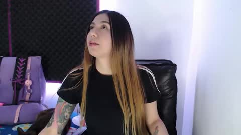 Snapshot of zpzphot chatting on October 17, 2025, 8:33 pm zpzphot online show from October 17, 2025, 8:33 pm