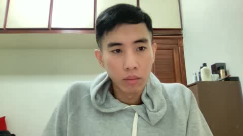 Snapshot of zseszsesz chatting on December 28, 2024, 2:54 am Z online show from December 28, 2024, 2:54 am