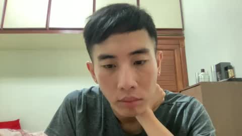 Snapshot of zseszsesz chatting on March 3, 2025, 3:20 pm Z online show from March 3, 2025, 3:20 pm