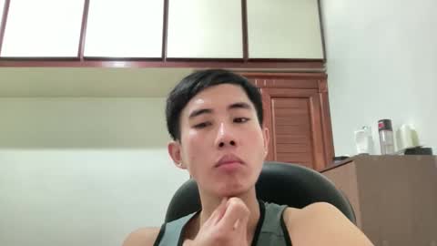 Snapshot of zseszsesz chatting on September 12, 2025, 3:56 pm Z online show from September 12, 2025, 3:56 pm