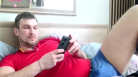 ztigrousz online show from February 25, 2026, 10:14 am