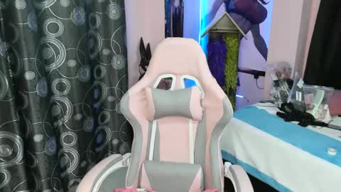 zulemapiel online show from April 1, 2026, 2:12 am