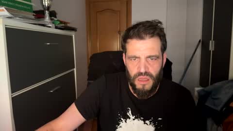 Snapshot of zurdineno chatting on June 20, 2026, 3:37 pm zurdineno online show from June 20, 2026, 3:37 pm