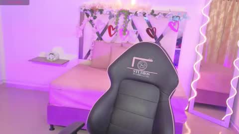 Snapshot of zury_tay chatting on October 3, 2025, 11:51 am ZURY online show from October 3, 2025, 11:51 am