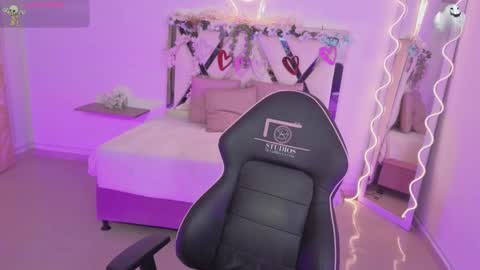 Snapshot of zury_tay chatting on October 30, 2025, 11:33 am ZURY online show from October 30, 2025, 11:33 am