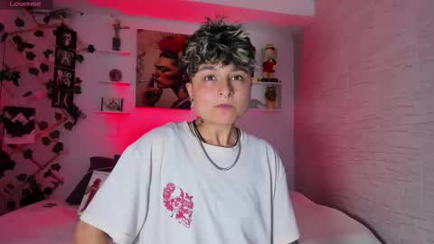 Snapshot of zuryramirez_ chatting on October 26, 2025, 9:42 pm Zury Ramirez online show from October 26, 2025, 9:42 pm