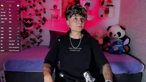 Snapshot of zuryramirez_ chatting on November 8, 2025, 12:00 am Zury Ramirez online show from November 8, 2025, 12:00 am