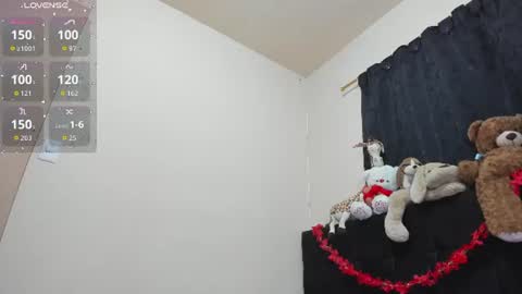 Snapshot of zusan_king_ chatting on July 31, 2026, 12:32 am Im Zusan My schedule is from 1030pm to 430 am colombian time online show from July 31, 2026, 12:32 am